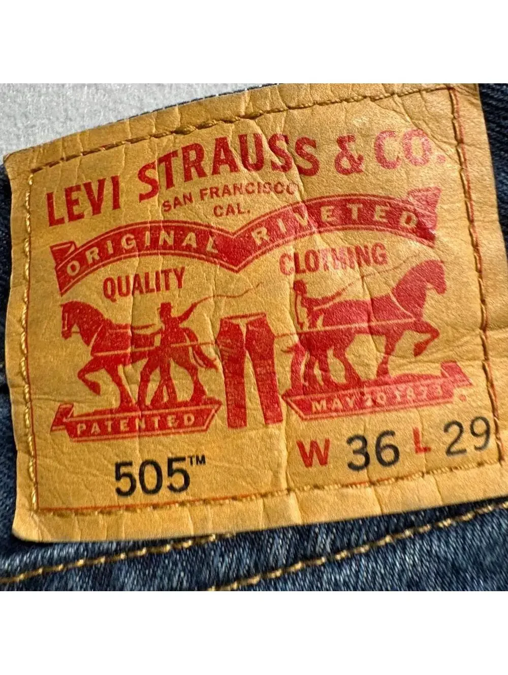 Levis 505 Regular Fit Distressed Jeans Mens 36x29 Blue Denim Heavy Destroyed